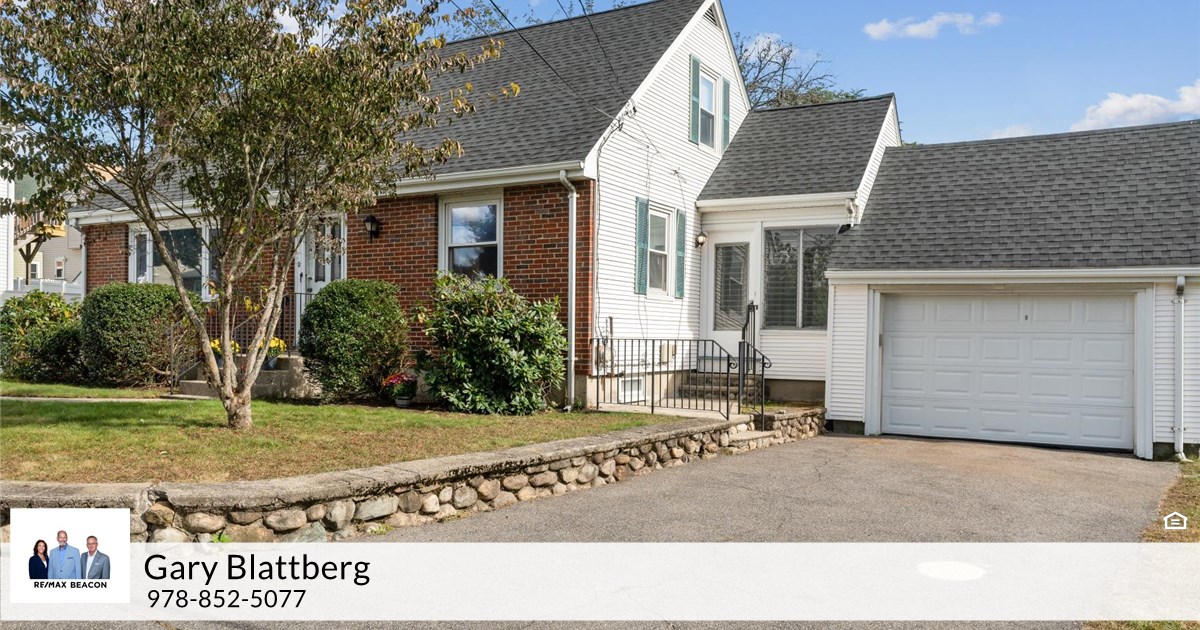 19 Sumner Ave, Wakefield, MA 01880